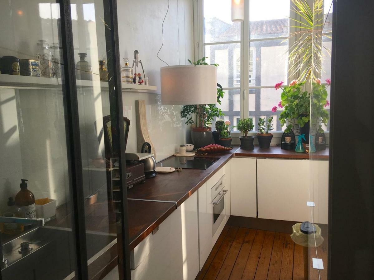 The Appart 90M2 Au Coeur De La Vieille Ville La Rochelle  Extérieur photo